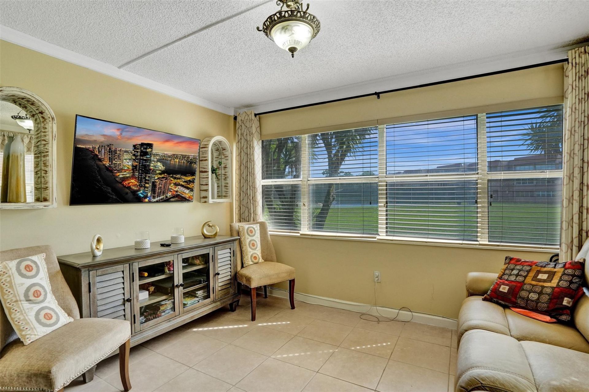 9821 Sunrise Lakes Boulevard, Unit 106, Sunrise, FL 33322 Photo