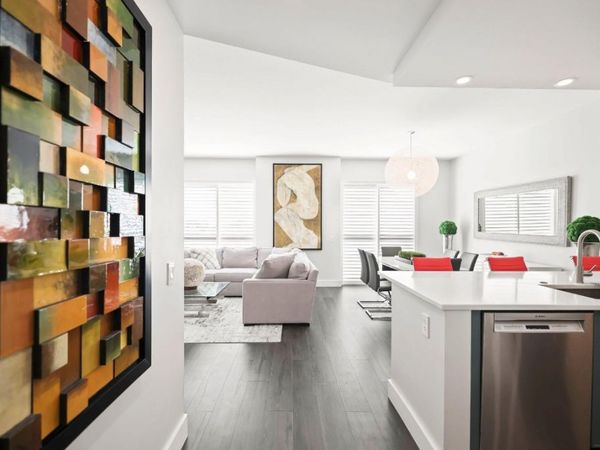 2631 NE 14th Ave, Unit 304, Wilton Manors, FL 33334