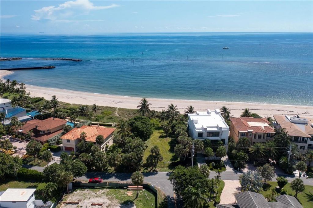 2100 Bay Drive, Pompano Beach, FL 33062 Photo