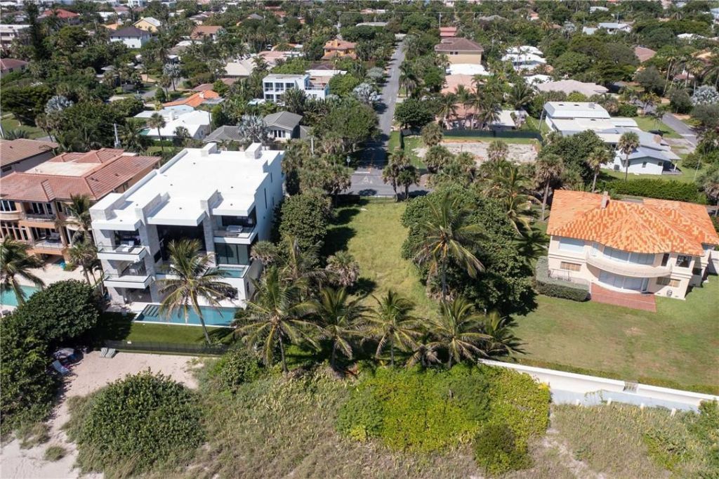 2100 Bay Drive, Pompano Beach, FL 33062 Photo