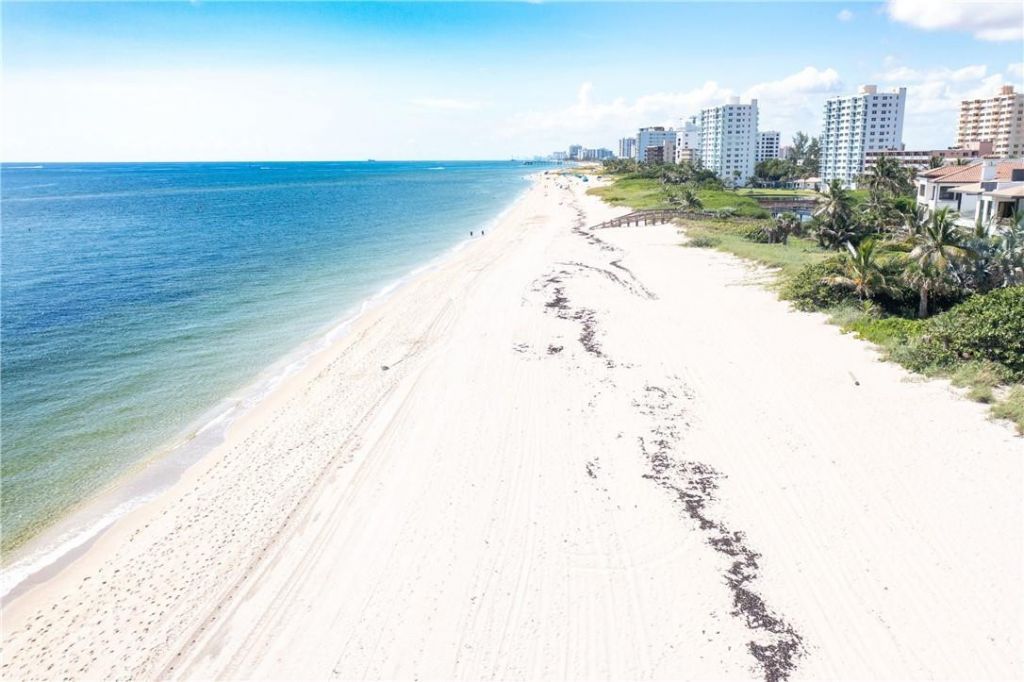 2100 Bay Drive, Pompano Beach, FL 33062 Photo