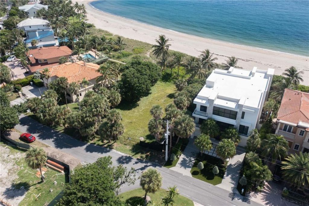 2100 Bay Drive, Pompano Beach, FL 33062 Photo