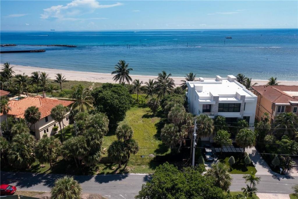 2100 Bay Drive, Pompano Beach, FL 33062 Photo