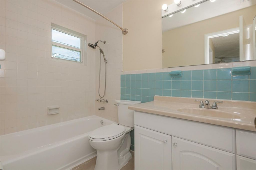 4065 SW 51st St, Dania Beach, FL 33314 Photo