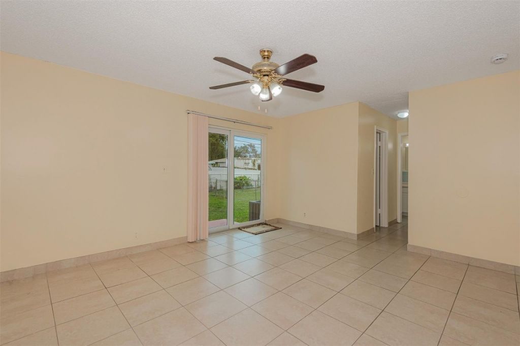 4065 SW 51st St, Dania Beach, FL 33314 Photo