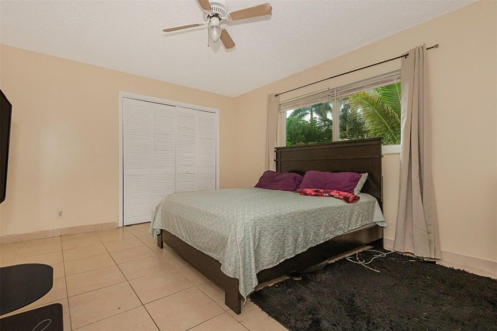 4065 SW 51st St, Dania Beach, FL 33314 Photo
