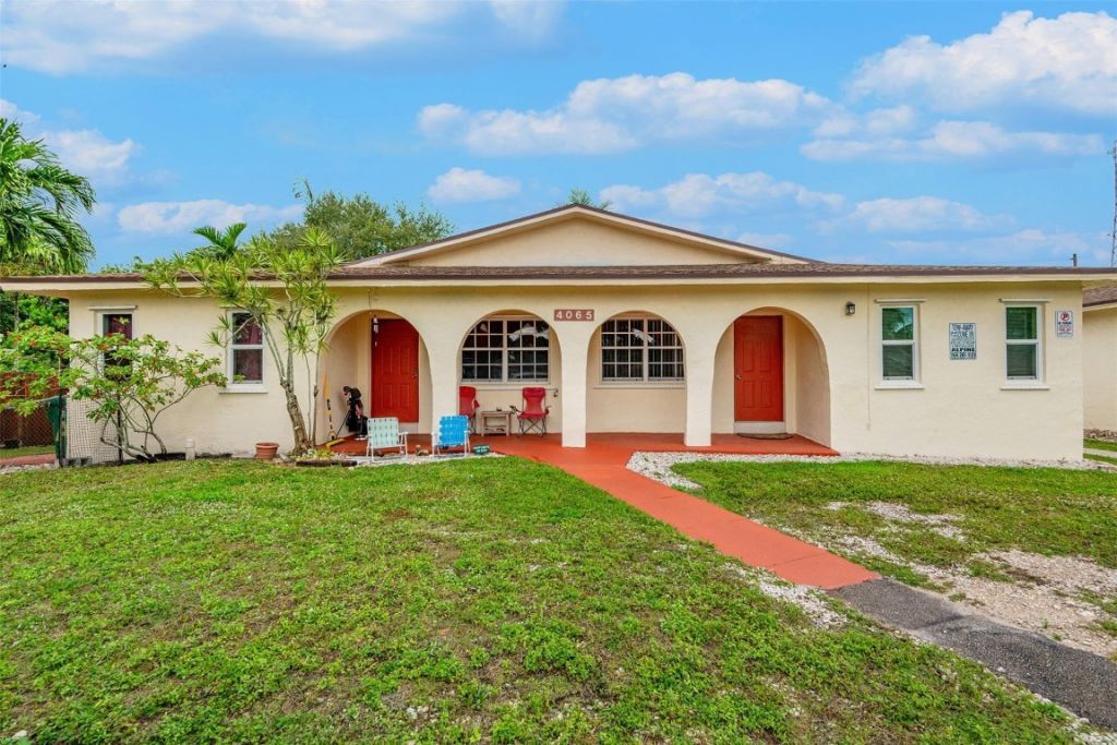 4065 SW 51st St, Dania Beach, FL 33314 Photo