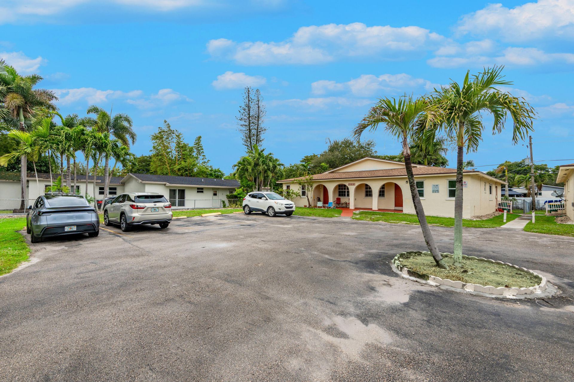 4065 SW 51st Street, Dania Beach, FL 33314 Photo