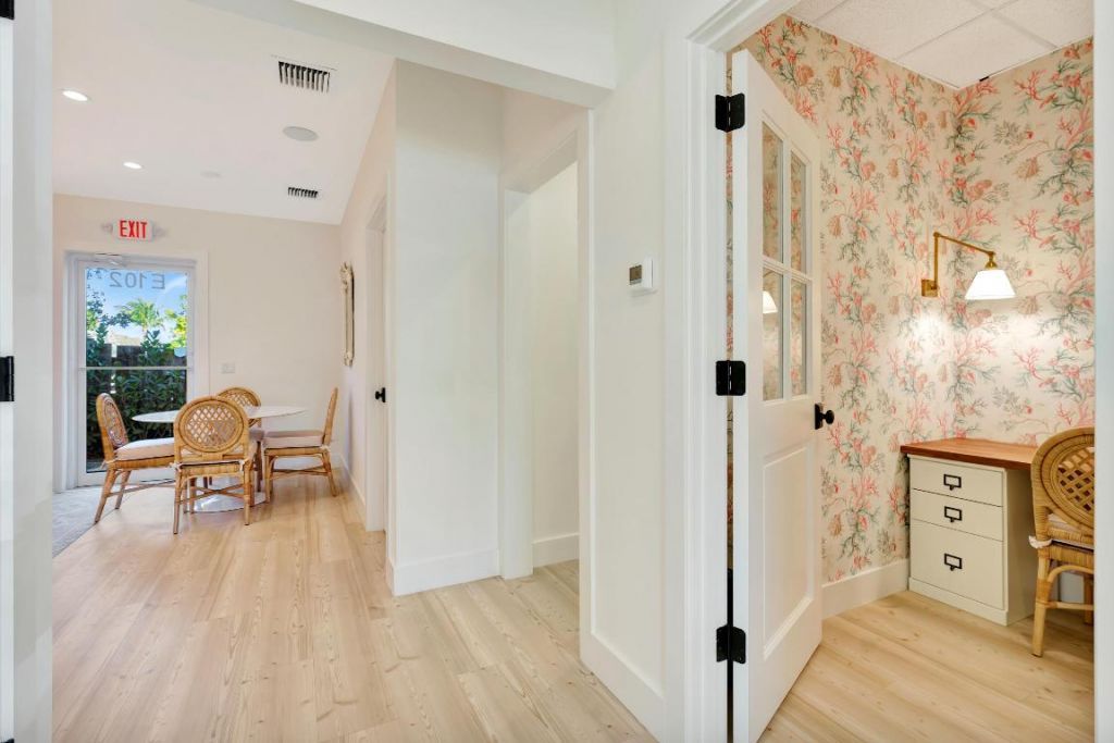 725 N A1a, Unit E102 & E10, Jupiter, FL 33477 Photo