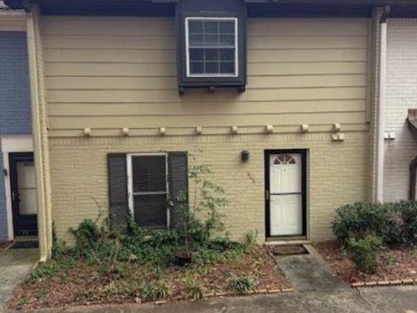 646 Garden Walk Drive, Stone Mountain, GA 30083