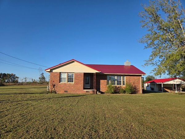 126 Dunn Rd , Leoma, TN 38468