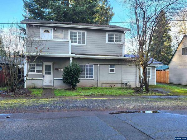816 14th Av, Sweet Home, OR 97386