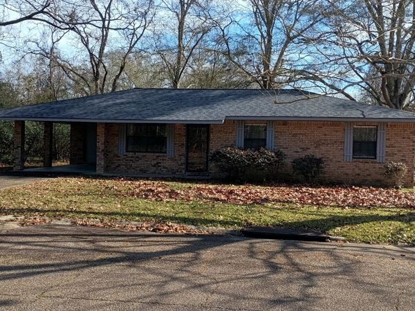 502 Rosewood Terrace, Richton, MS 39476