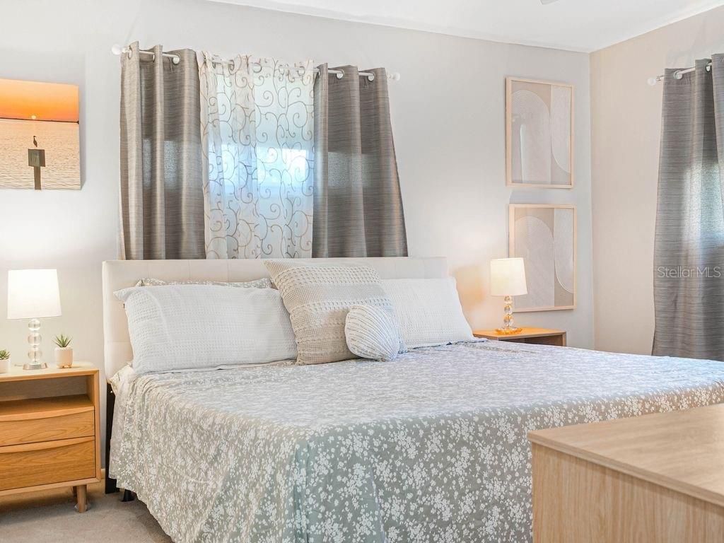 549 Sutton Place, Unit t 19, Longboat Key, FL 34228 Photo