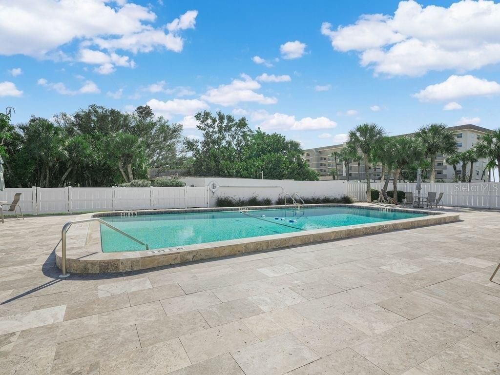 549 Sutton Place, Unit t 19, Longboat Key, FL 34228 Photo