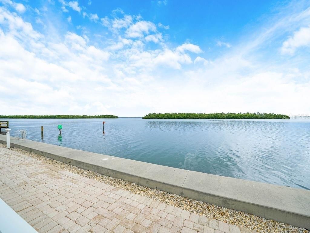 549 Sutton Place, Unit t 19, Longboat Key, FL 34228 Photo