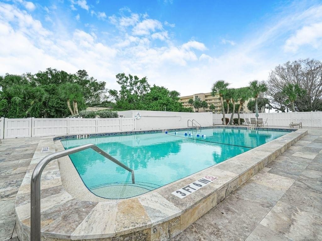 549 Sutton Place, Unit t 19, Longboat Key, FL 34228 Photo