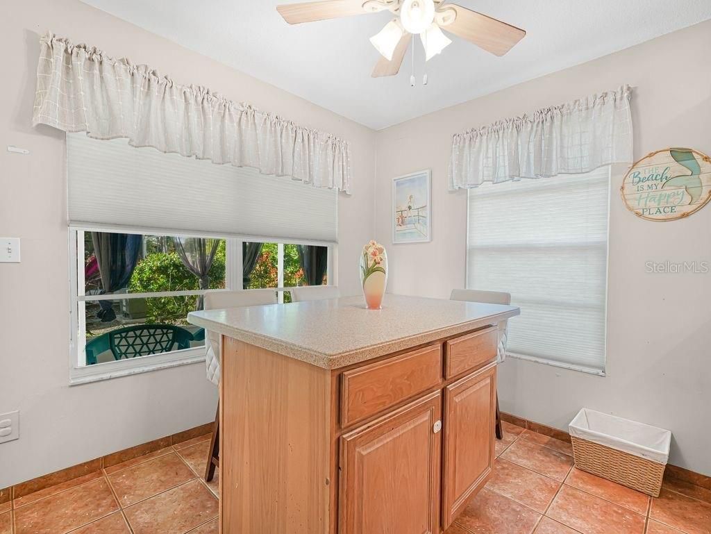 549 Sutton Place, Unit t 19, Longboat Key, FL 34228 Photo