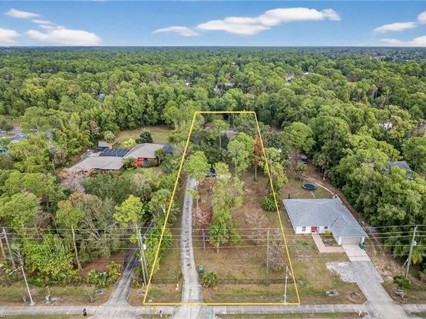 5791 Golden Gate PKWY, NAPLES, FL 34116