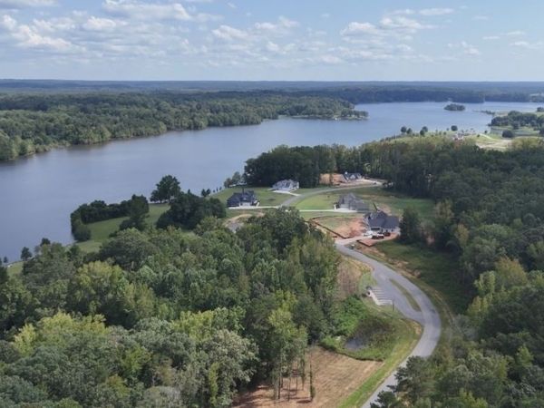 622 Lake Varner Drive, Covington, GA 30014