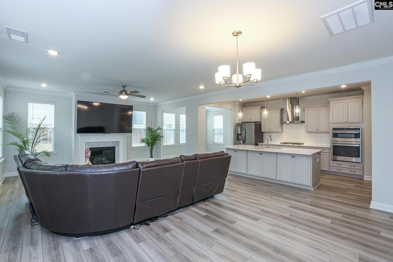 905 Windchase Way Photo 18