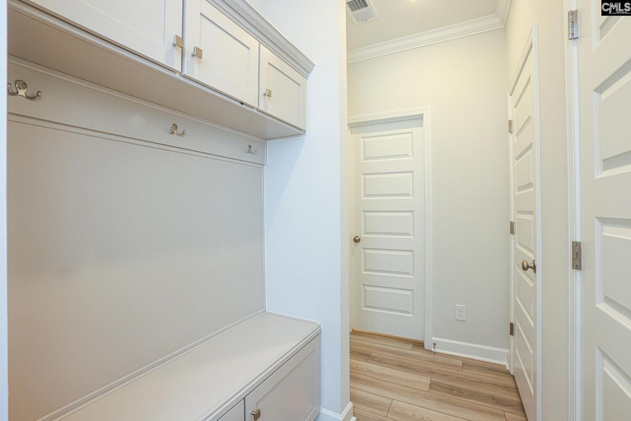 905 Windchase Way Photo 32