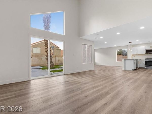 2704 Messina Court, Las Vegas, NV 89117