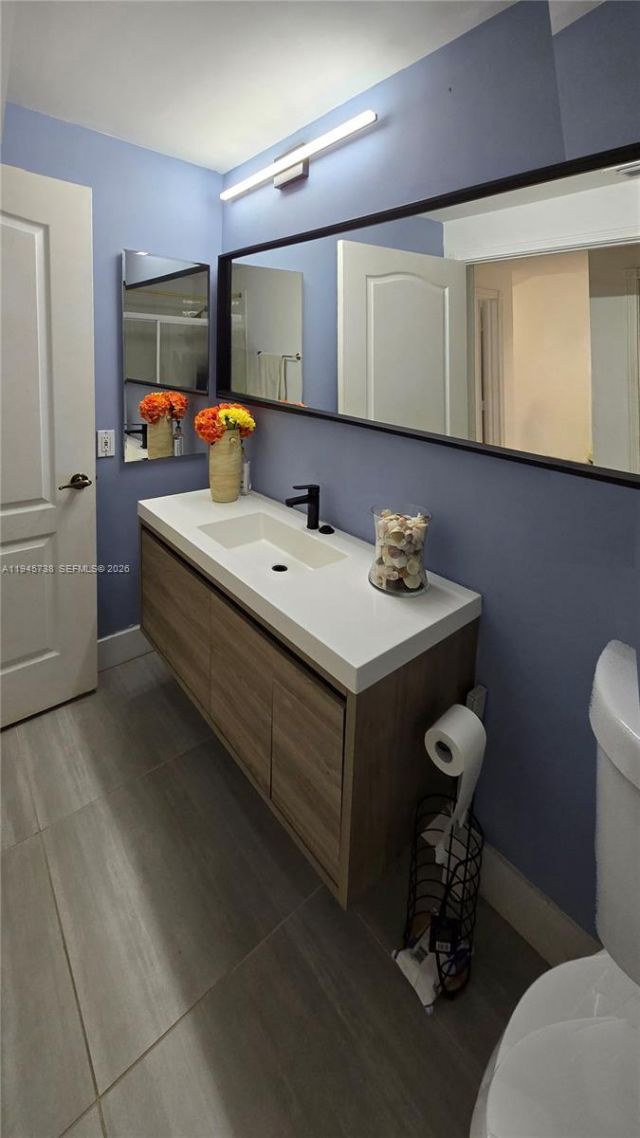 10730 NW 66th St, Unit 502, Doral, FL 33178 Photo