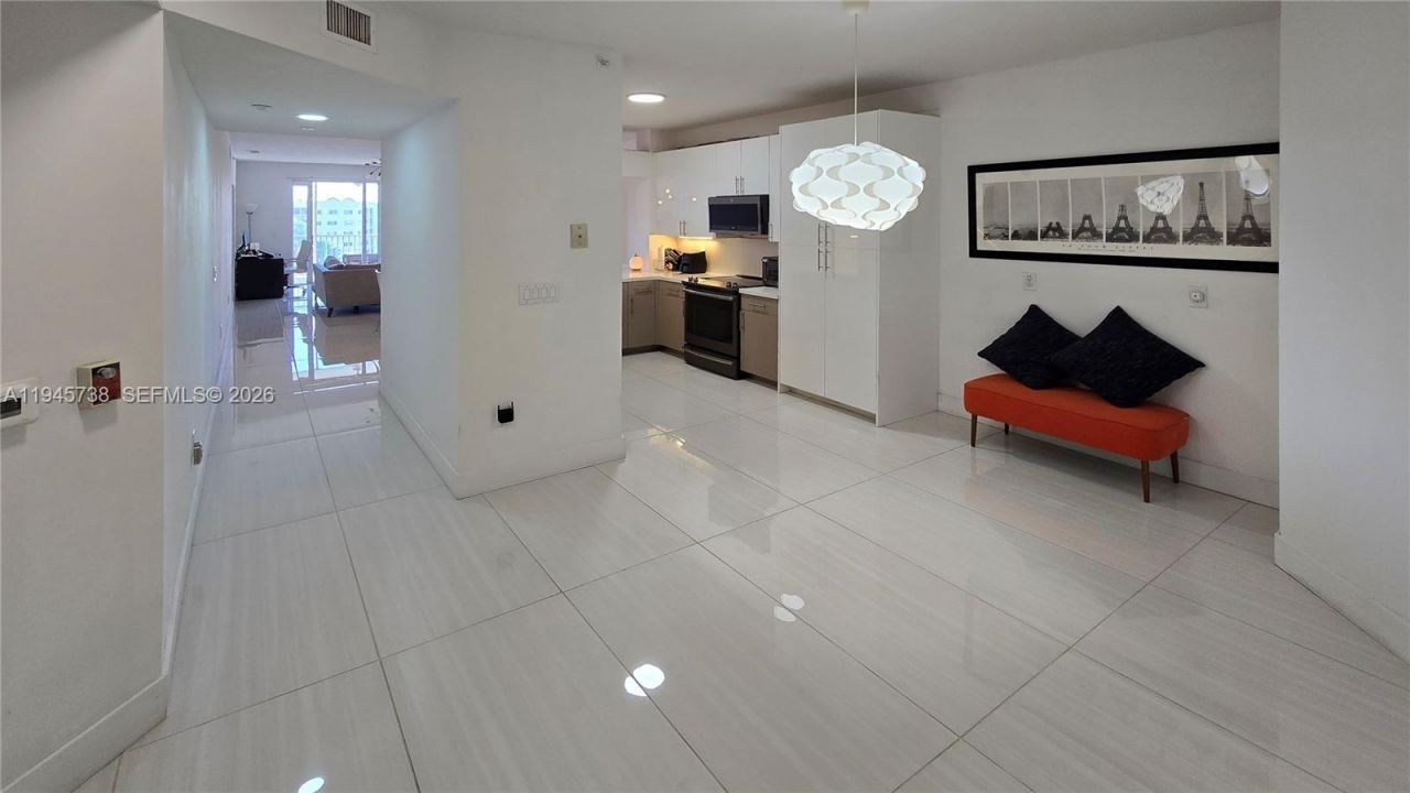 10730 NW 66th St, Unit 502, Doral, FL 33178 Photo