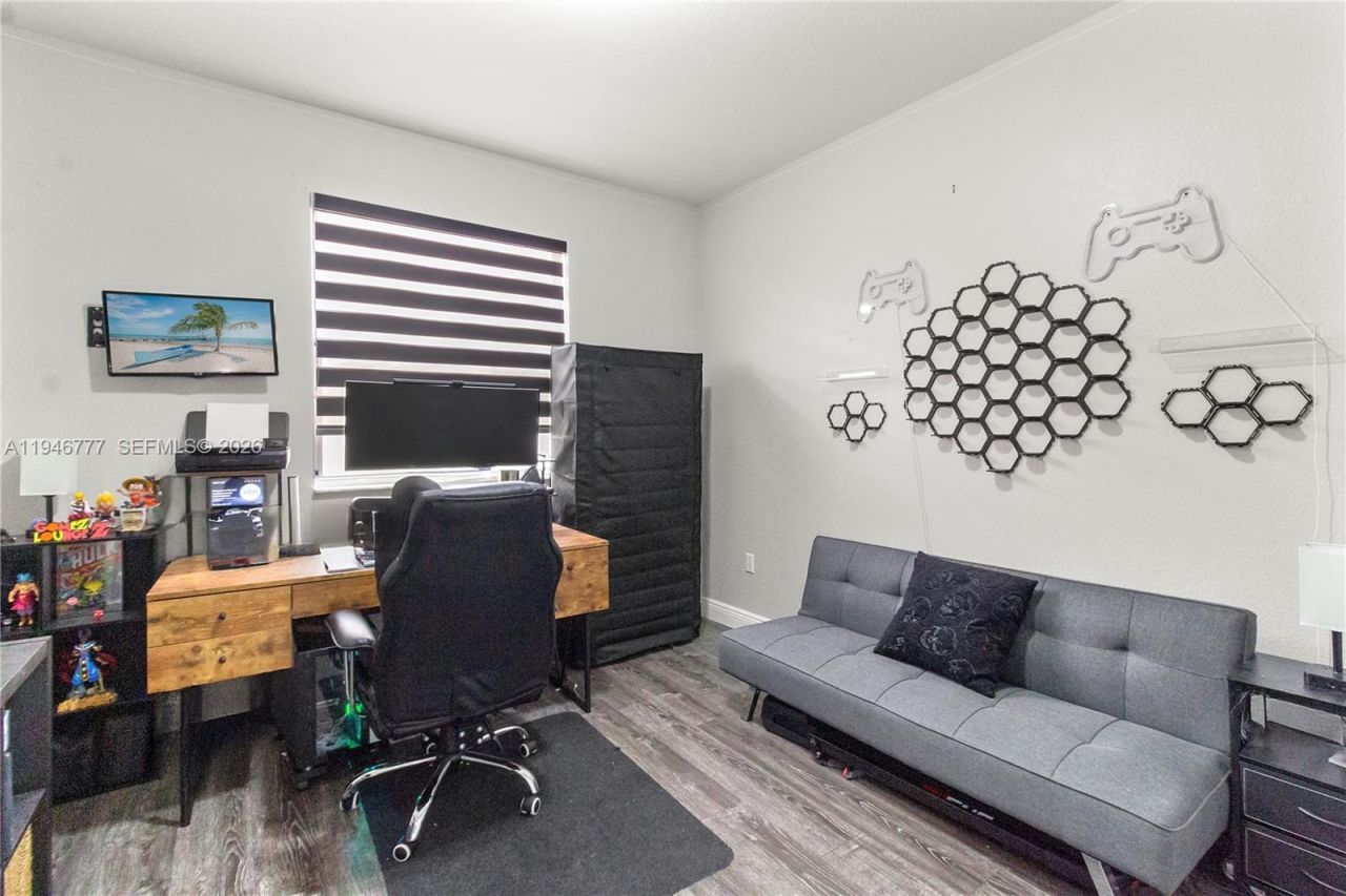 2429 SW 153rd Pass, Miami, FL 33185 Photo