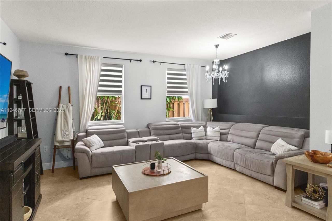 2429 SW 153rd Pass, Miami, FL 33185 Photo