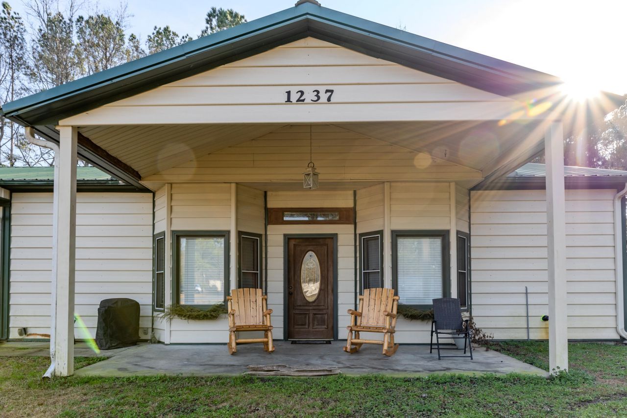 1237 Bethera Road Photo 12