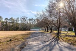 1237 Bethera Road photo 4