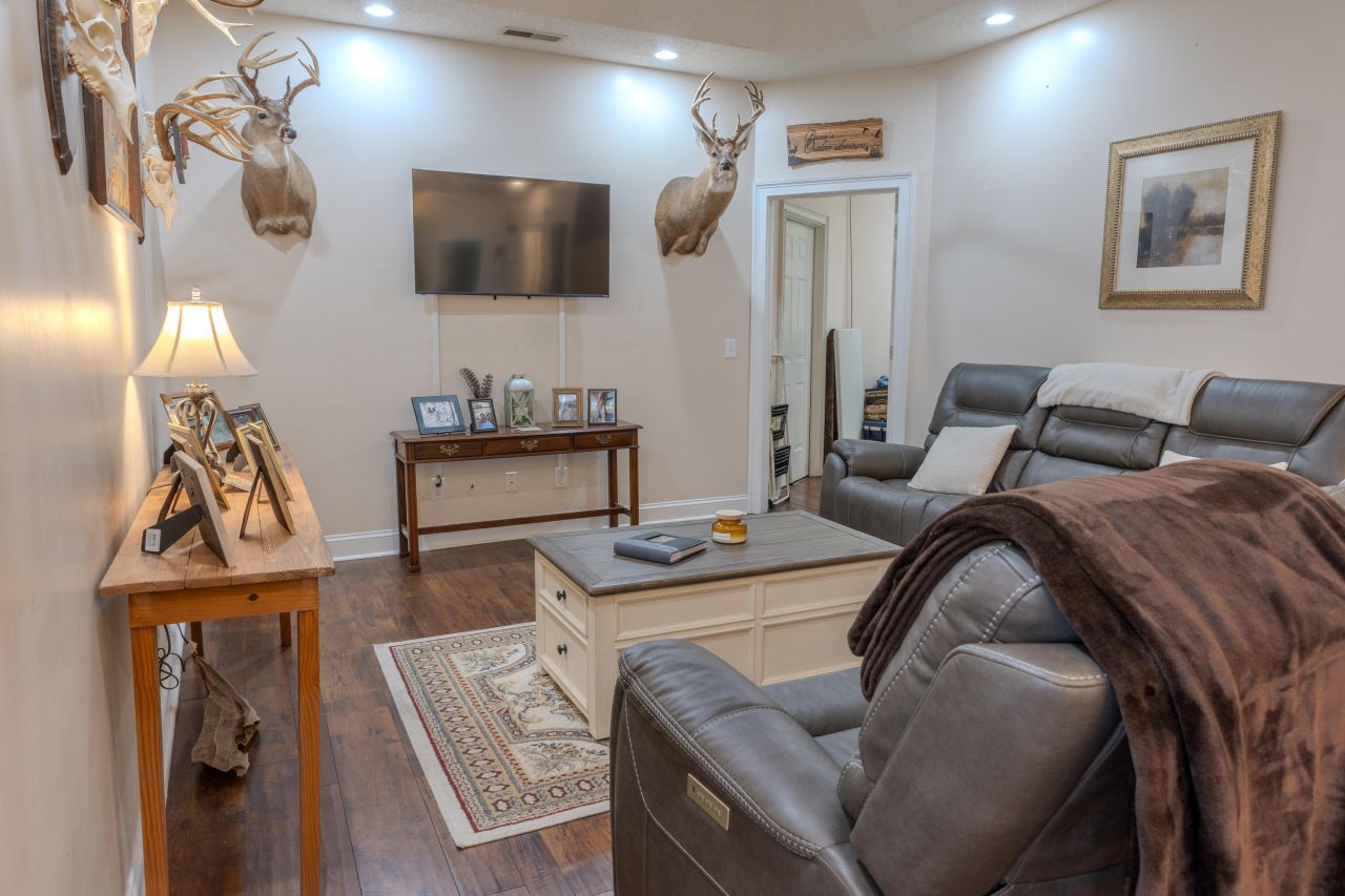 1237 Bethera Road Photo 49