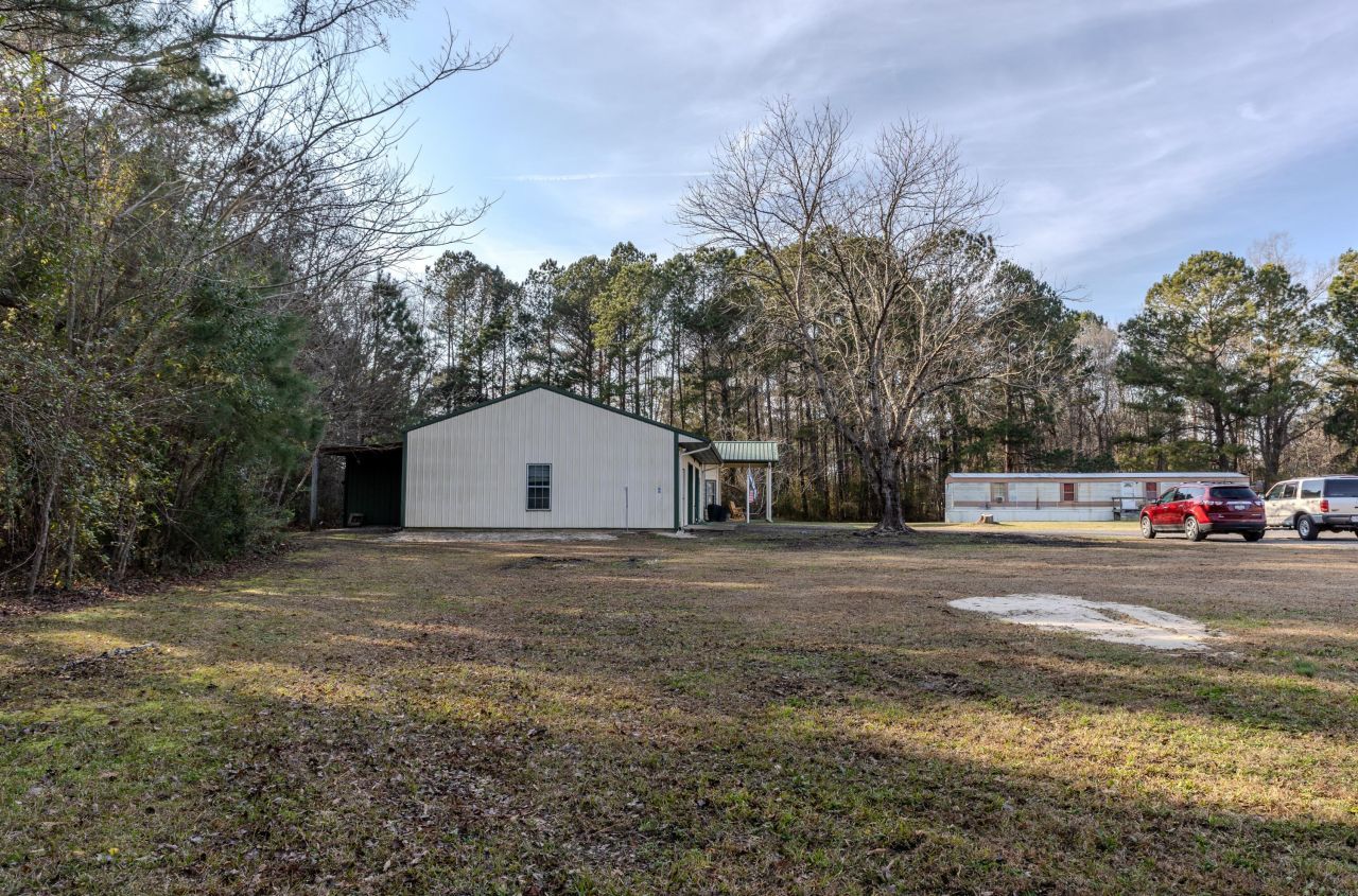 1237 Bethera Road Photo 5