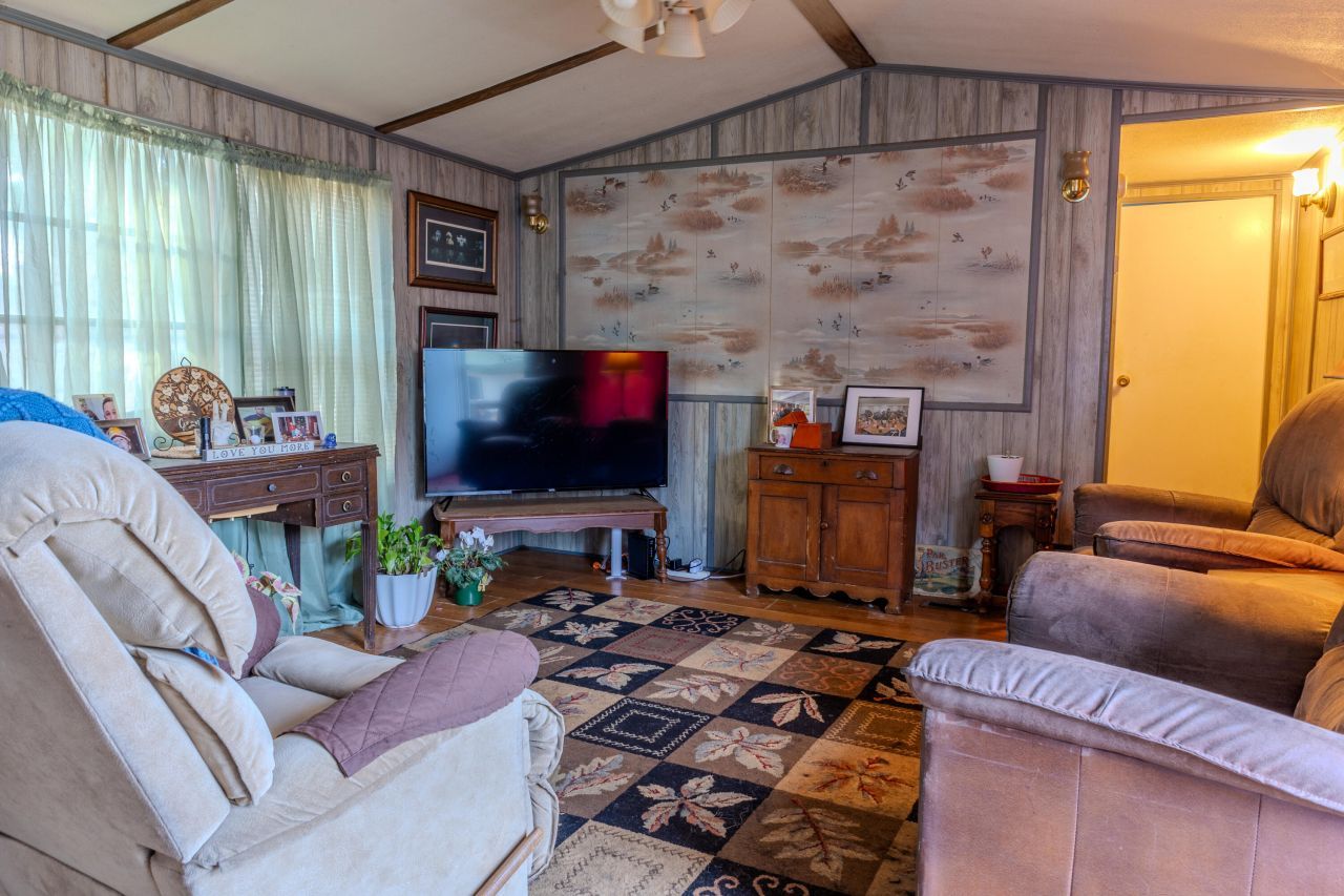 1237 Bethera Road Photo 62