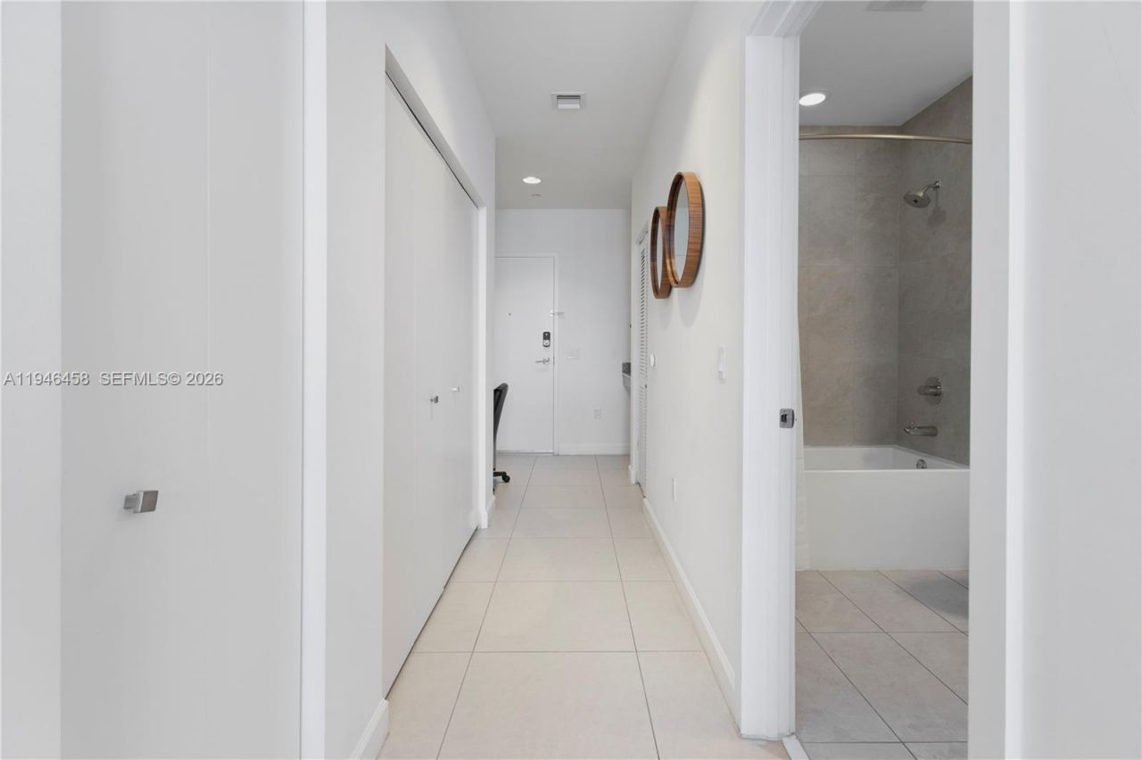 5350 NW 84th Ave, Unit 2004, Doral, FL 33166 Photo