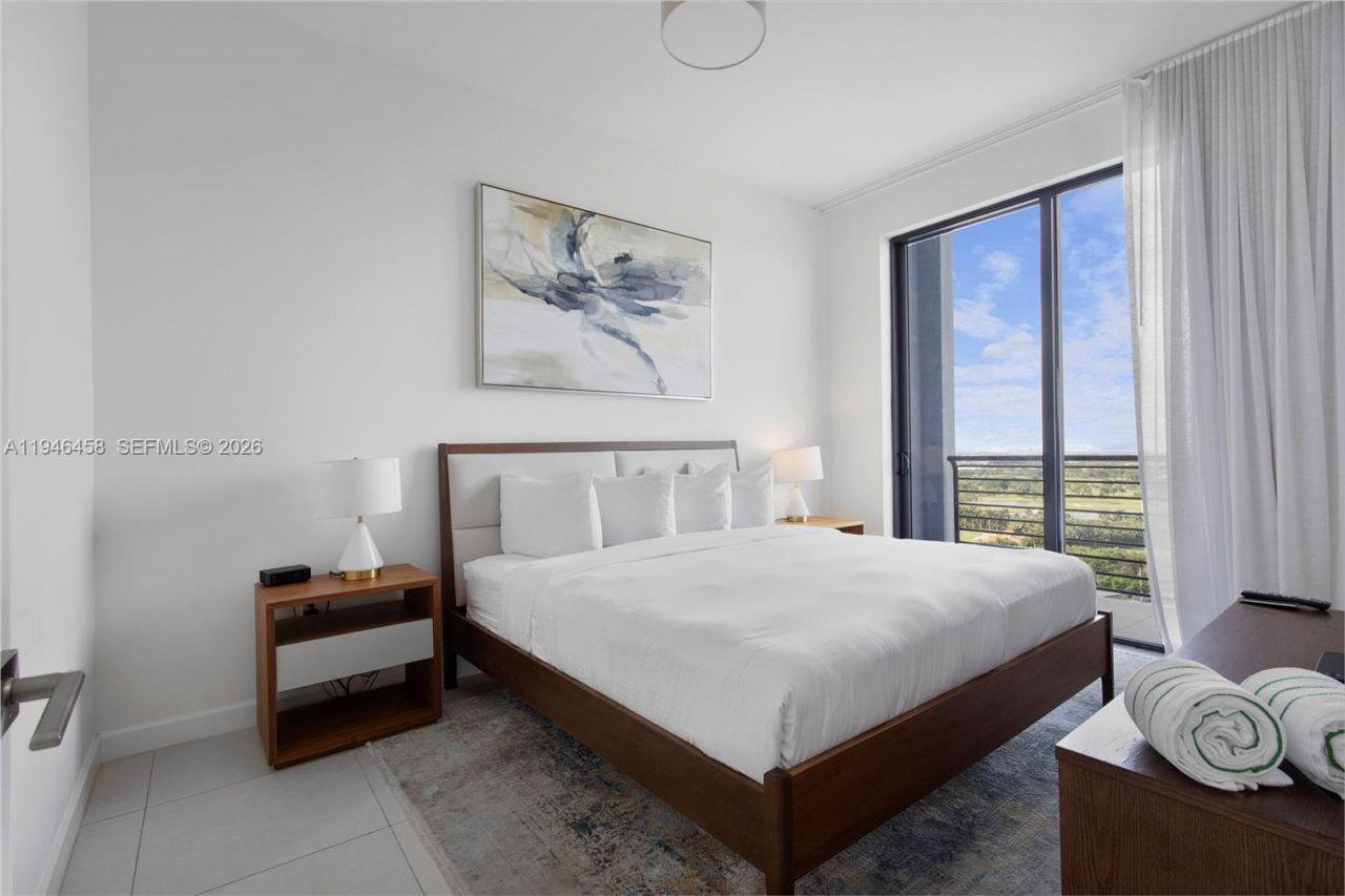 5350 NW 84th Ave, Unit 2004, Doral, FL 33166 Photo