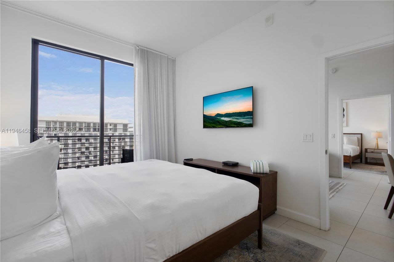 5350 NW 84th Ave, Unit 2004, Doral, FL 33166 Photo