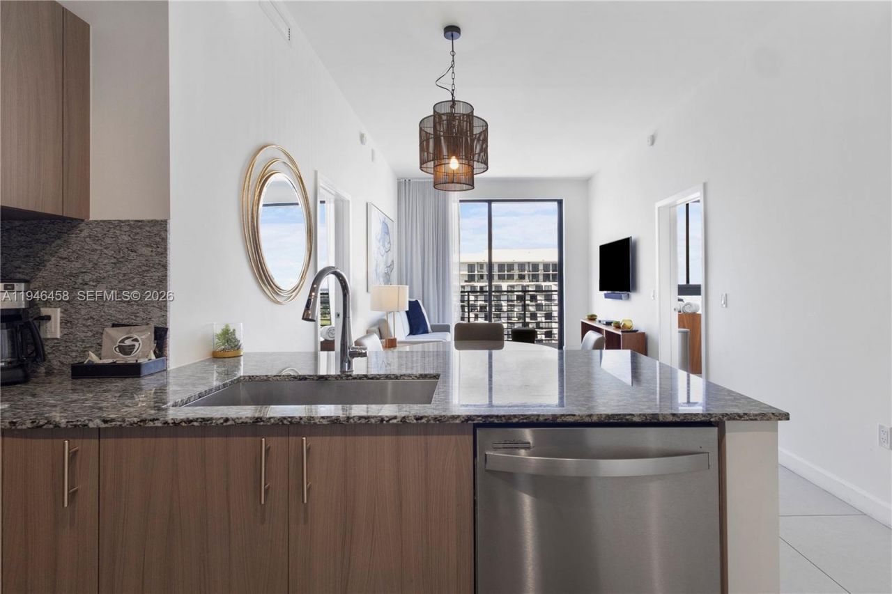 5350 NW 84th Ave, Unit 2004, Doral, FL 33166 Photo