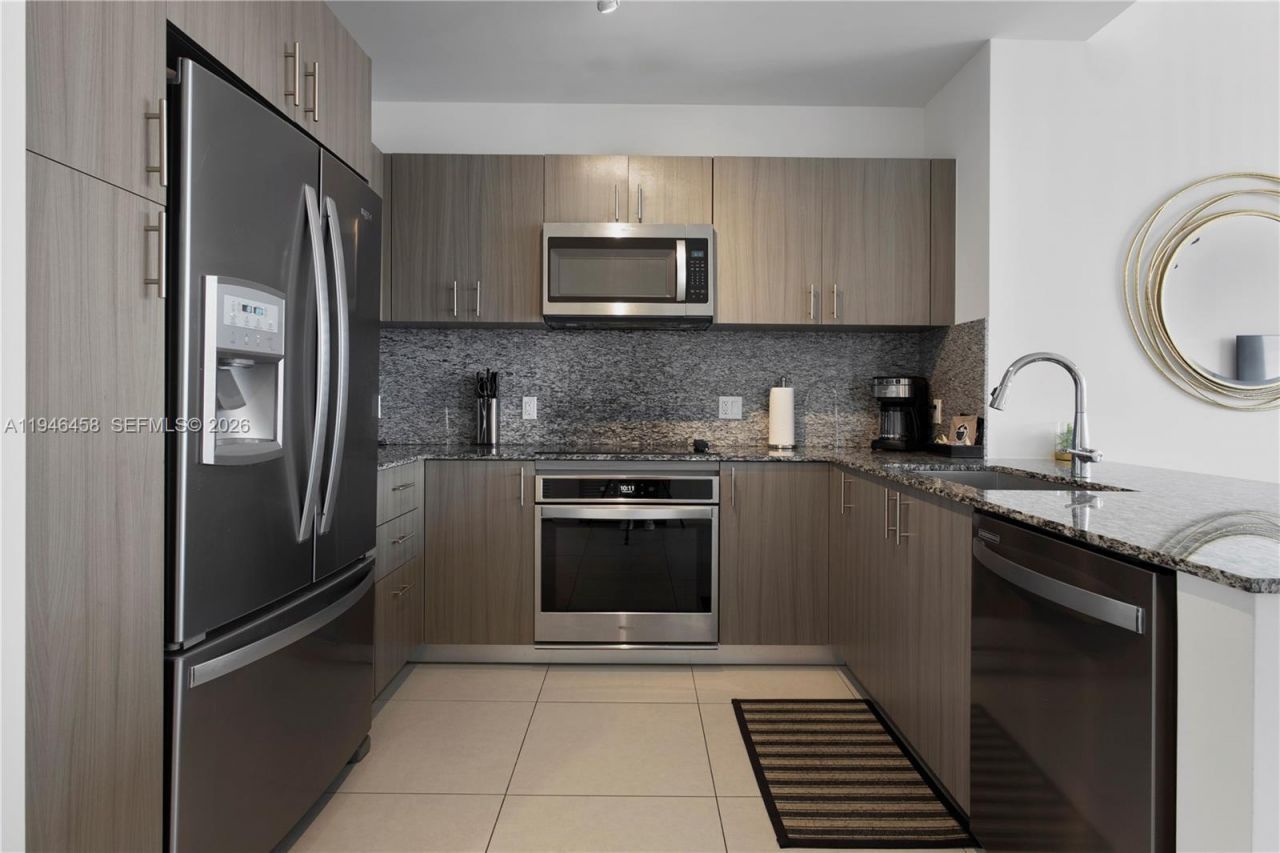 5350 NW 84th Ave, Unit 2004, Doral, FL 33166 Photo