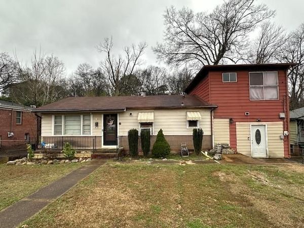 416 Oak St, New Albany, MS 38652