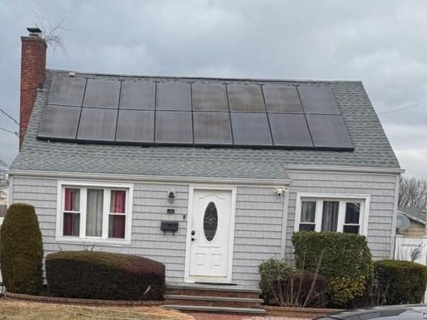 22 Francine Drive N, Massapequa, NY 11758