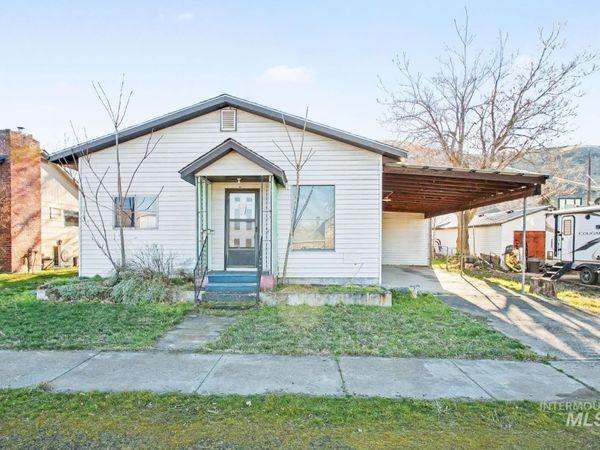 332 High Street, Pomeroy, WA 99347