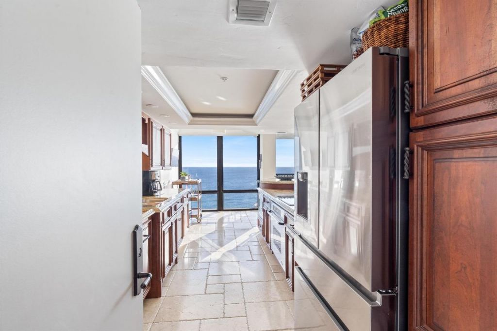 250 S Ocean Boulevard, Unit 14e, Boca Raton, FL 33432 Photo