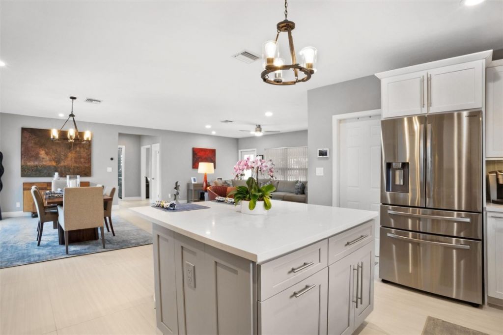 833 NE 17th Court, Fort Lauderdale, FL 33305 Photo