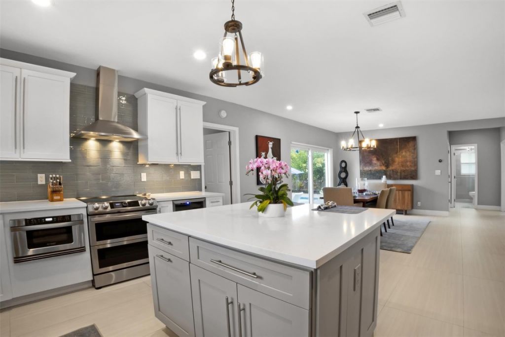 833 NE 17th Court, Fort Lauderdale, FL 33305 Photo