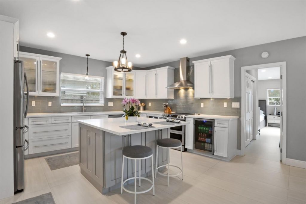 833 NE 17th Court, Fort Lauderdale, FL 33305 Photo