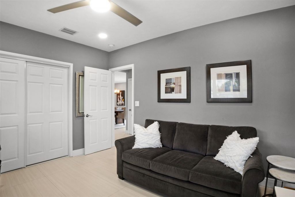 833 NE 17th Court, Fort Lauderdale, FL 33305 Photo