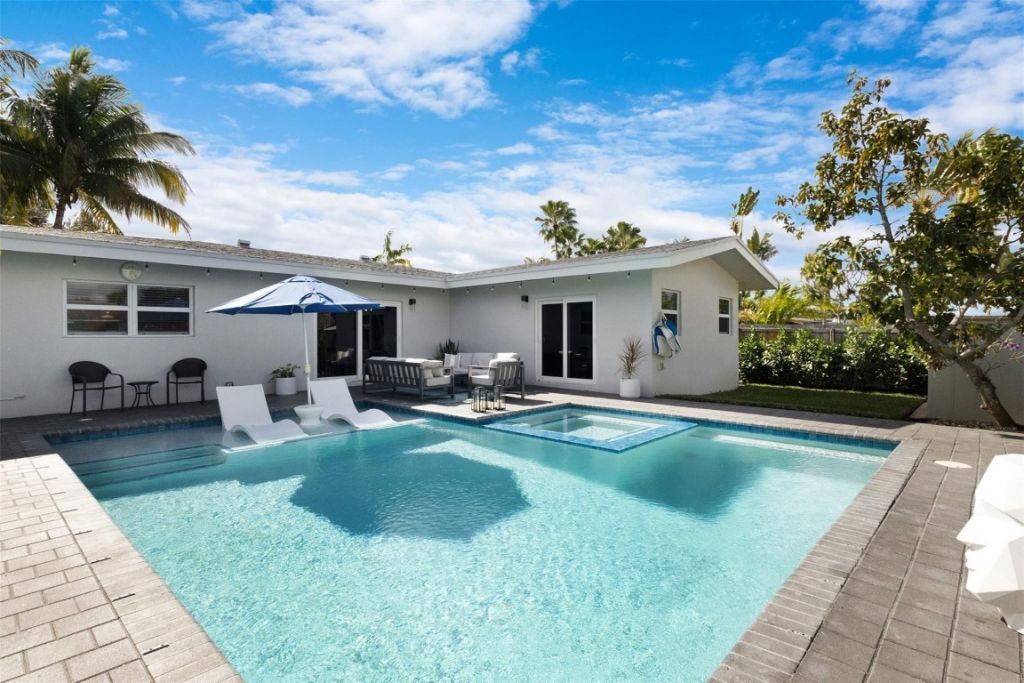 833 NE 17th Court, Fort Lauderdale, FL 33305 Photo